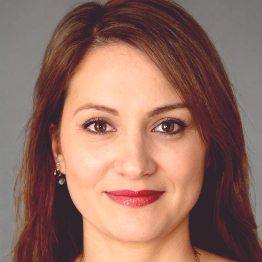 Investment Advisor Sarah Lim